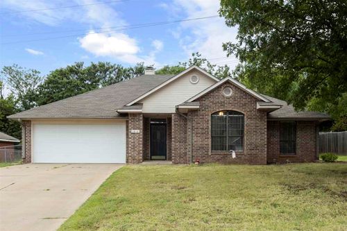 1812 S Berkshire Dr, Stillwater, OK, 74074-1618 | Card Image