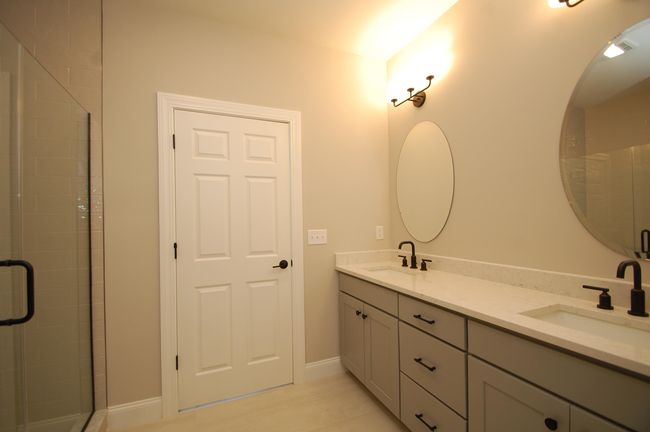 1D - 8 Sheffield St, Condo with 2 bedrooms, 3 bathrooms and null parking in Hudson NH | Image 8