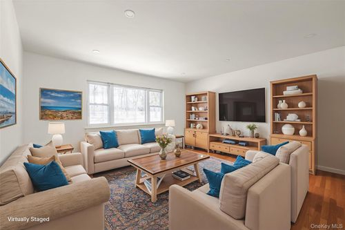 apt-2-upstairs-153 Vernon Valley Road, Huntington, NY, 11731 | Card Image