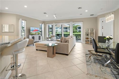 apt-101-5025 Blauvelt Way, NAPLES, FL, 34105-4543 | Card Image