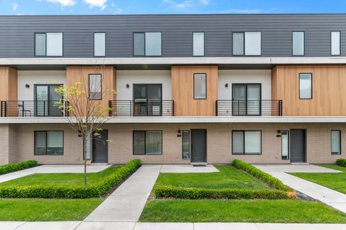133-527 W 620 S, Farmington, UT, 84025 | Card Image