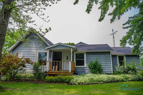 807 Linden St, Montpelier, OH, 43543-1820 | Card Image