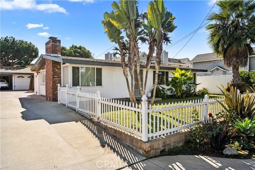  W 18th Street, Costa Mesa, CA, 92627 | Card Image