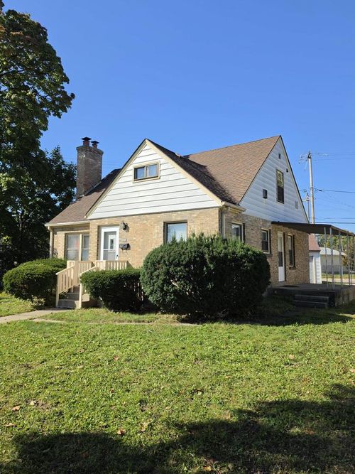 4841 N 67th Street, Milwaukee, WI, 53218 | Card Image