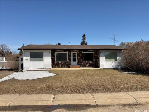 208 5 St S, Wakaw, SK, S0K4P0 | Card Image