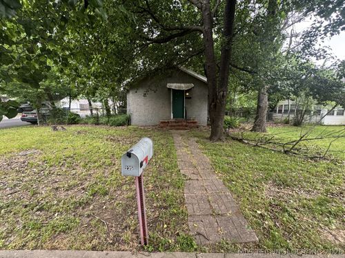 235 E Freeport St, Broken Arrow, OK, 74012-2604 | Card Image
