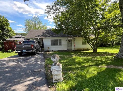 305 Manley Ave, Vine Grove, KY, 40175-1531 | Card Image