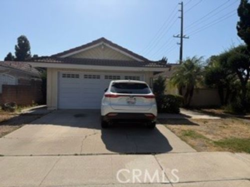 17025 Buttonwood St, Fountain Valley, CA, 92708-3504 | Card Image