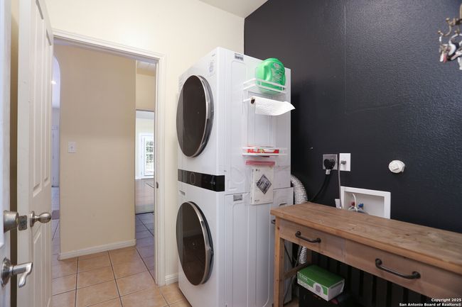 14307 Windy Crk, House other with 4 bedrooms, 4 bathrooms and null parking in Helotes TX | Image 29