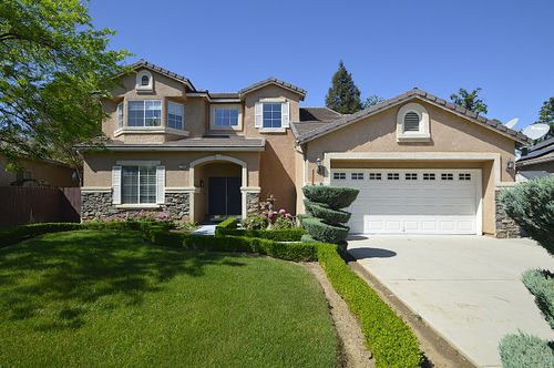 1756 N Holly Ave, Clovis, CA, 93619-4260 | Card Image