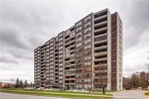602-10 Tobermory Dr, North York, ON, M3N2Y5 | Card Image