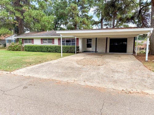 810 Hawkins Ave, Wake Village, TX, 75503 | Card Image