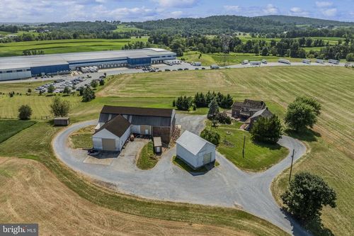 375 Lausch Rd, DENVER, PA, 17517-9011 | Card Image