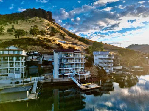 954 Poker Flat Rd, Copperopolis, CA, 95228-9615 | Card Image