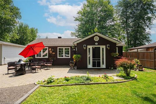 1127 Shore Acres Dr, Gilford, ON, L0L1R0 | Card Image