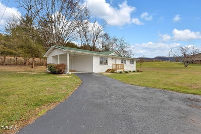 294 Knob View Drive, House other with 3 bedrooms, 2 bathrooms and null parking in Pennington Gap VA | Image 1