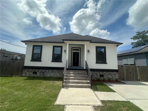 1731 Pratt Dr, New Orleans, LA, 70122-2407 | Card Image