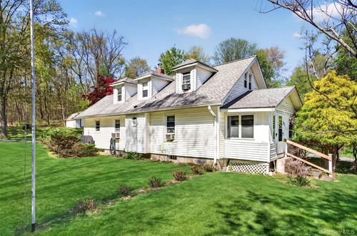721 Goshen Tpke, Circleville, NY, 10919-3246 | Card Image