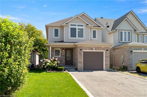 58 Chateau Cres, Cambridge, ON, N3H5S2 | Card Image
