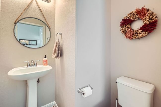 Downstairs Guest Bath. | Image 11