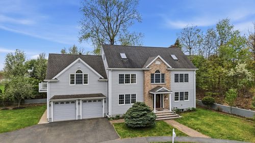 131 Range Heights Rd, Lynn, MA, 01904-1577 | Card Image