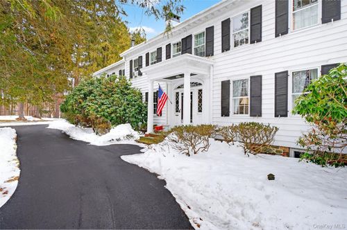 79 Balmville Rd, Newburgh, NY, 12550-1917 | Card Image