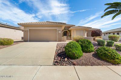 15916 W Zinnia Court, House other with 2 bedrooms, 2 bathrooms and null parking in Surprise AZ | Image 2