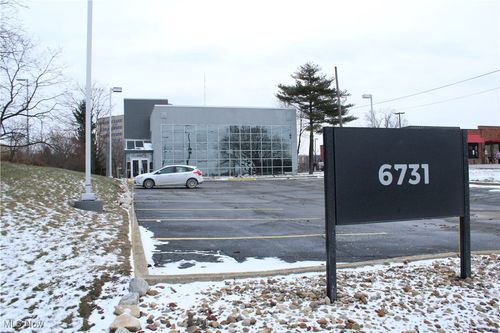 3a-6731 Ridge Rd, Parma, OH, 44129-5708 | Card Image