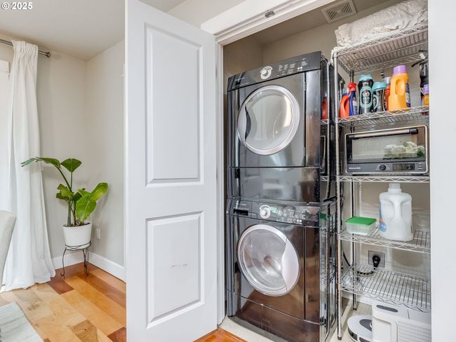 4819 Sw Beaverton Hillsdale Hwy, House attached with 2 bedrooms, 2 bathrooms and 2 parking in Portland OR | Image 10