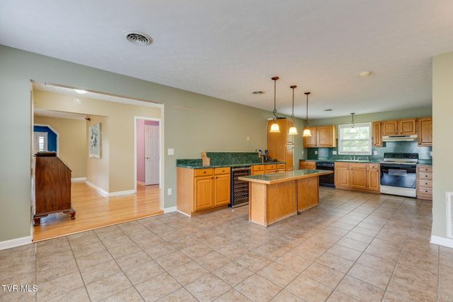 516 Bowmantown Rd, House other with 3 bedrooms, 7 bathrooms and null parking in Telford TN | Image 24