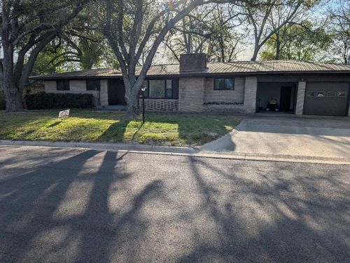 111 Maxine St, Mineola, TX, 75773-1011 | Card Image