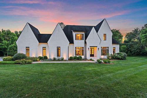 2803 Hemingway Dr, Nashville, TN, 37215-4015 | Card Image