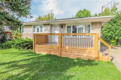 641 Niagara St, House other with 3 bedrooms, 2 bathrooms and 2 parking in Saint Catherines ON | Image 2