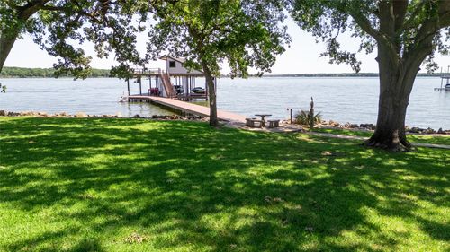 39 Lakeside Dr, Malakoff, TX, 75148-4749 | Card Image