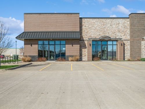 ste-1-680 Meade Dr, North Liberty, IA, 52317-8846 | Card Image
