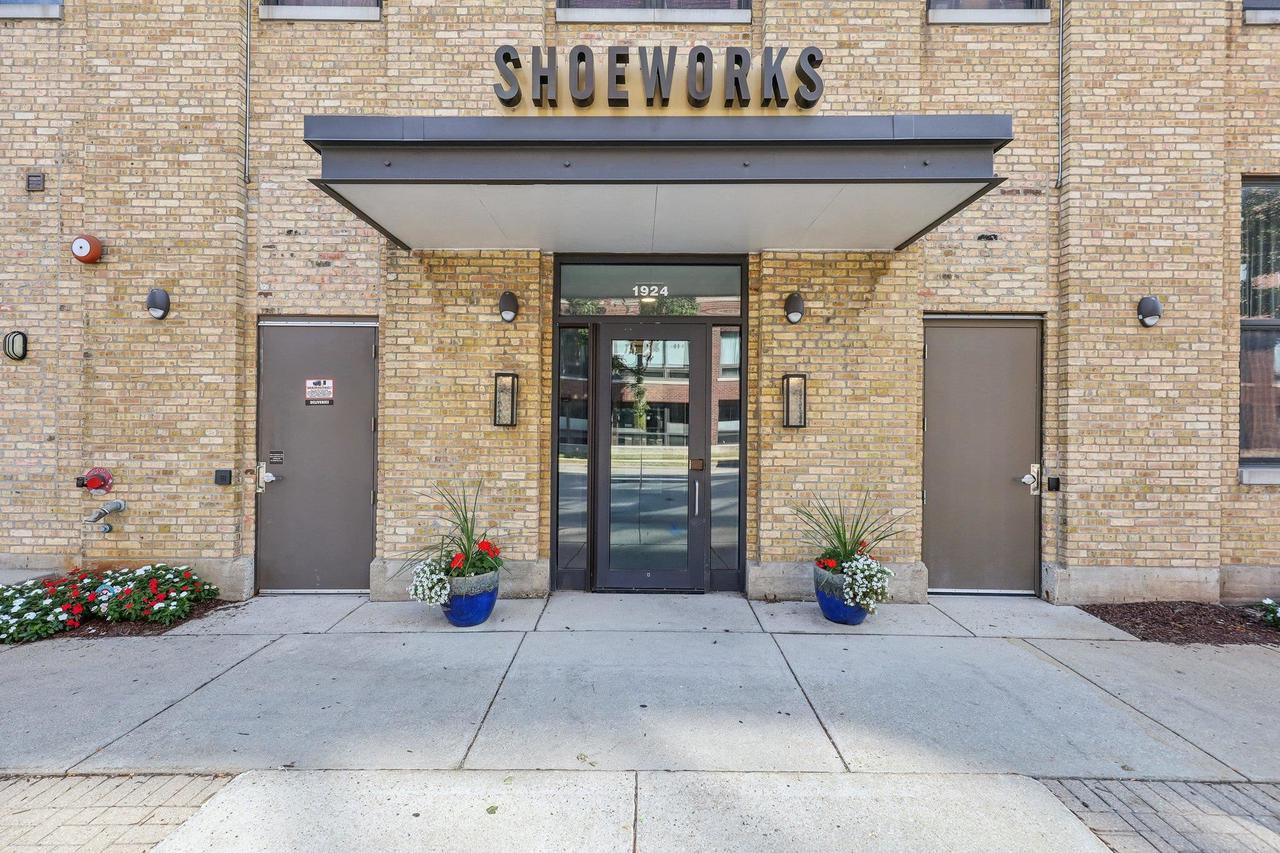 Hubbard St, Milwaukee, WI 53212