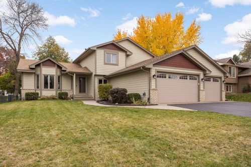 11081 69th Pl N, Maple Grove, MN, 55369-7629 | Card Image