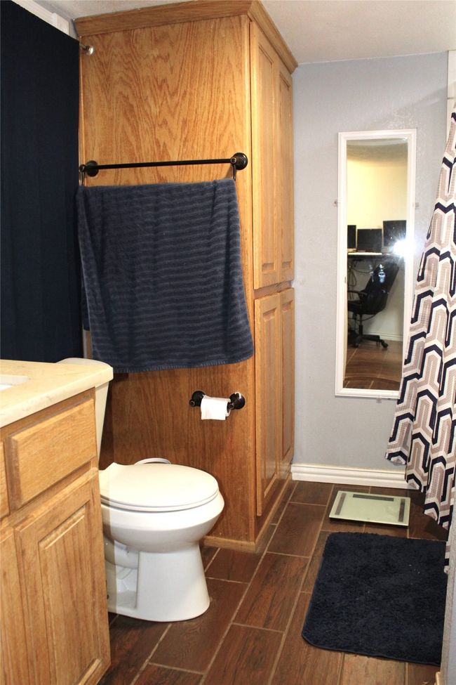 611 W Minnie St, House other with 2 bedrooms, 1 bathrooms and null parking in Stephenville TX | Image 9