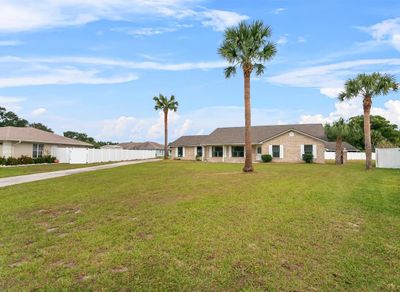 1855 Cavalier Court, House other with 4 bedrooms, 2 bathrooms and null parking in Kissimmee FL | Image 2