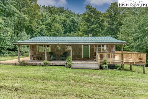 834 Barlow Rd, Elk Park, NC, 28622-9269 | Card Image