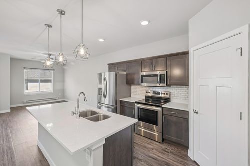 209-1601 N Windsor Avenue, Cottage Grove, WI, 53527 | Card Image