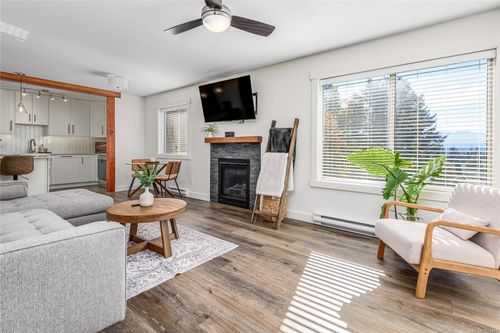 304-4685 Alderwood Pl, Courtenay, BC, V9N9A1 | Card Image