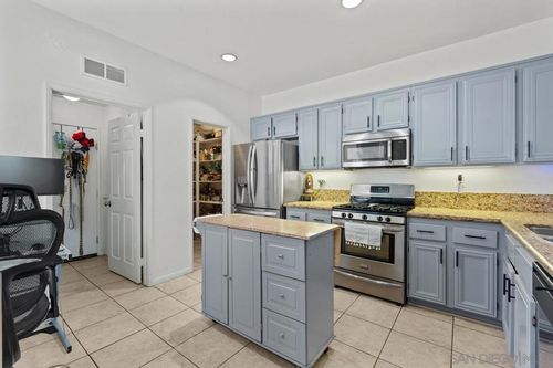 3-6373 Avenida De Las Vistas, San Diego, CA, 92154-6608 | Card Image