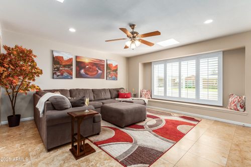 8208 E Weldon Ave, Scottsdale, AZ, 85251-5861 | Card Image