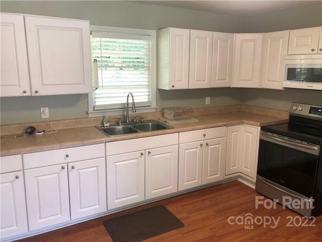 1043 Green Circle Dr, Home with 3 bedrooms, 1 bathrooms and null parking in Gastonia NC | Image 7