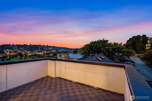 e-2538 14th Ave W, Seattle, WA, 98119-2120 | Card Image