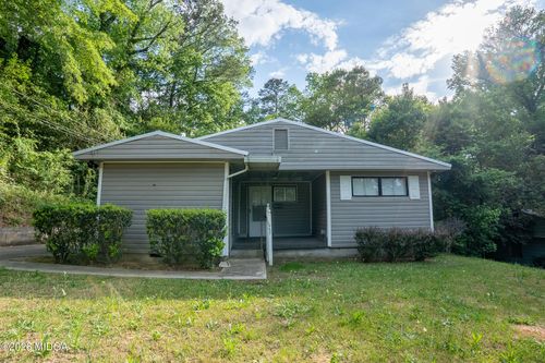 1957 Kitchens Rd, Macon, GA, 31211-2018 | Card Image