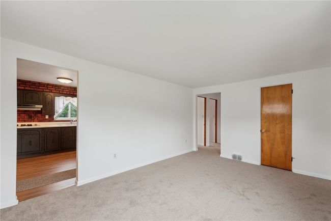 1239 Davis St, House other with 3 bedrooms, 2 bathrooms and null parking in Natrona Heights PA | Image 8