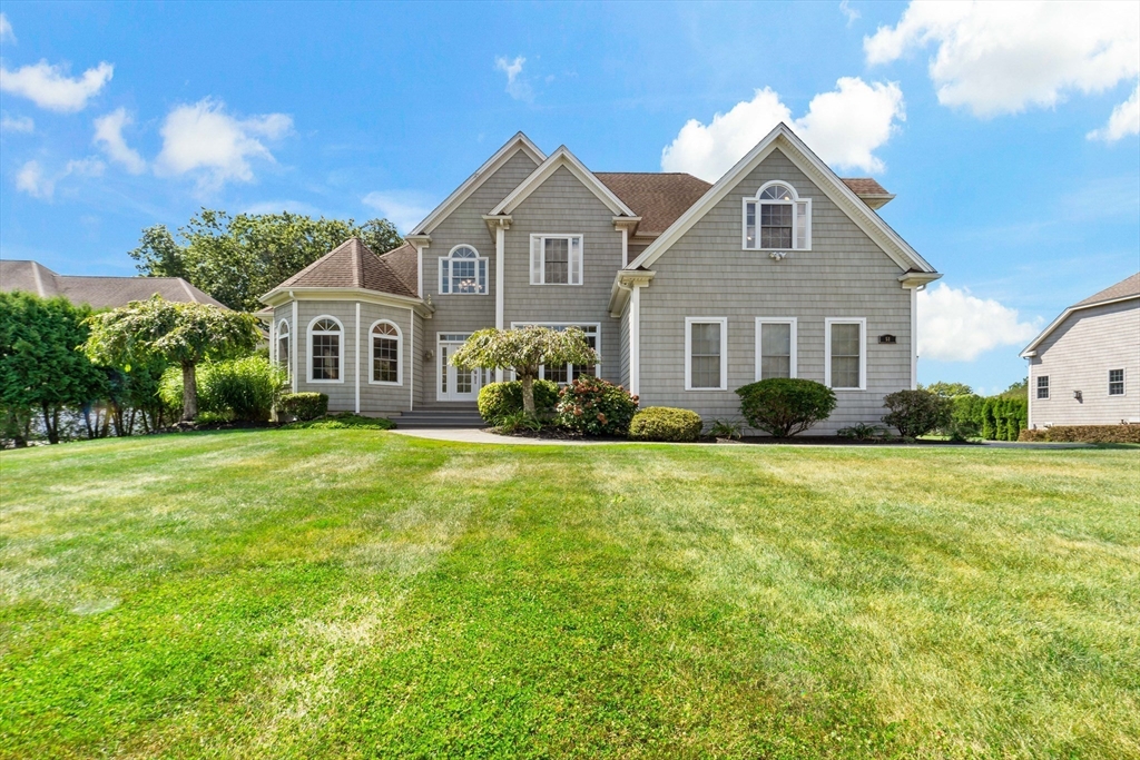 Kickemuit Ct, Swansea, MA 02777