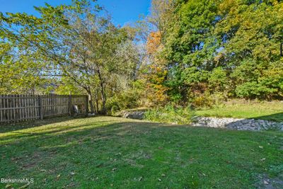 74 Lime St, House other with 3 bedrooms, 1 bathrooms and null parking in Adams MA | Image 3